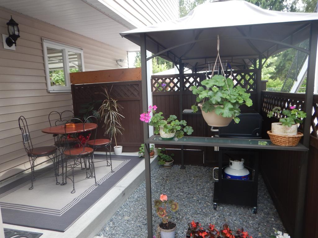 Clean And Quiet 2 Bdr 2 Bthr Private Entrance Entire Guests Suite Near Coquitlam Center Mall And Skytrain Ngoại thất bức ảnh