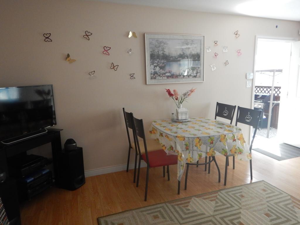 Clean And Quiet 2 Bdr 2 Bthr Private Entrance Entire Guests Suite Near Coquitlam Center Mall And Skytrain Ngoại thất bức ảnh